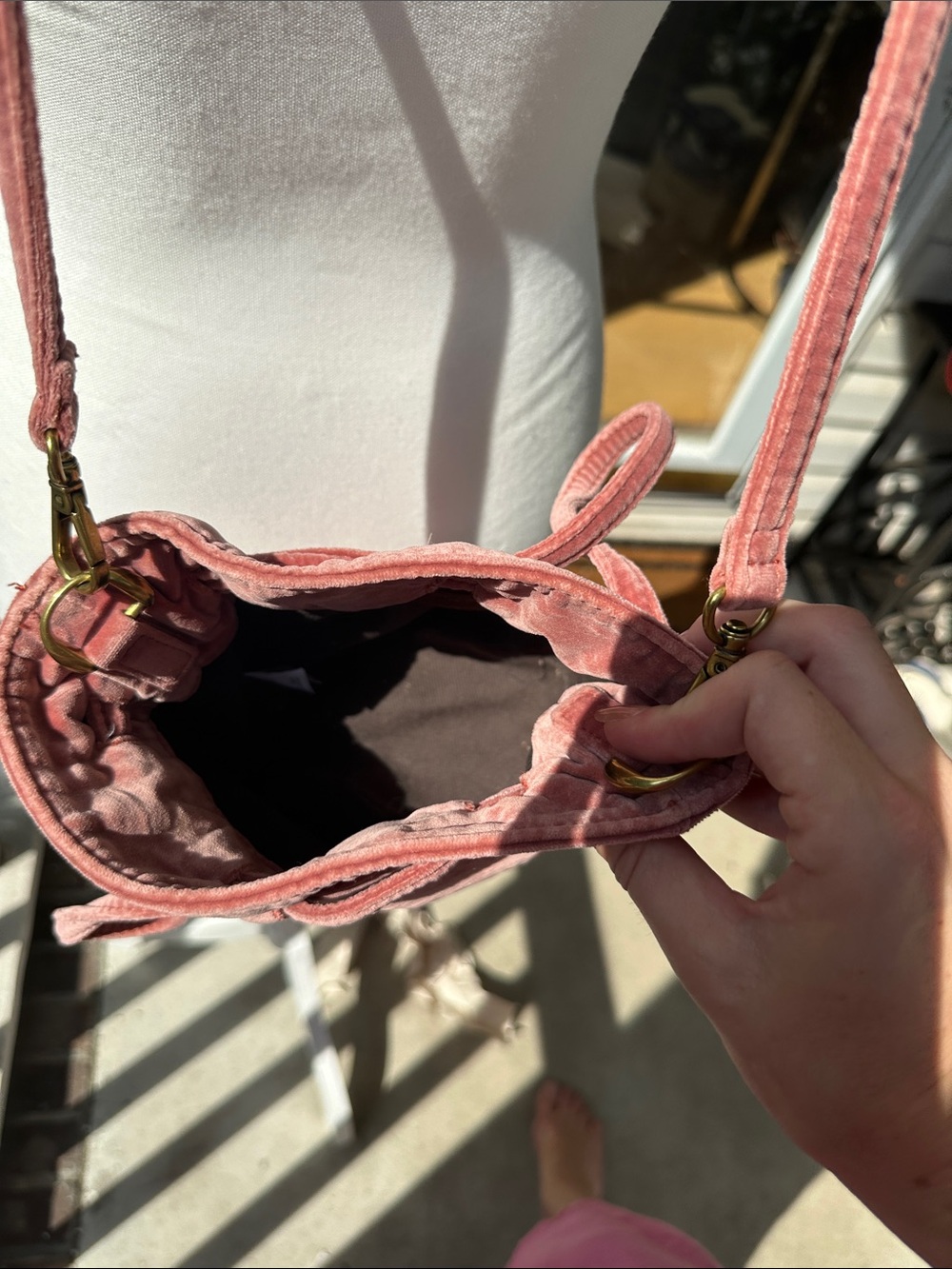 Madewell Velvet Drawstring Mini Bag in Dusty Rose - Picture 6 of 6